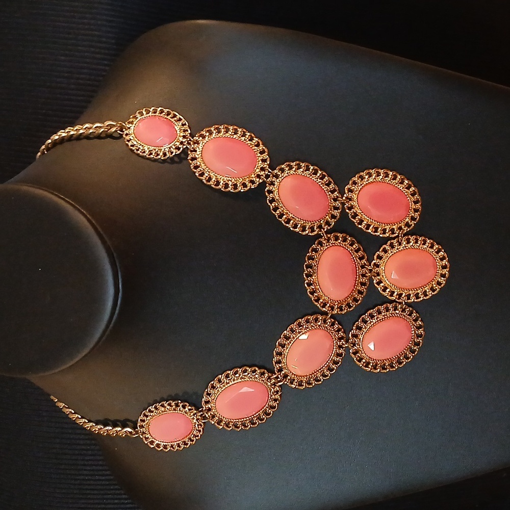 Fashion Jewelry Pink and Gold Necklace